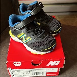 New balance baby sneakers size 4c wide